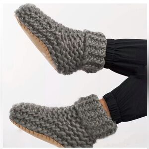NWT Anthro Lemon Cable Knit House Slippers